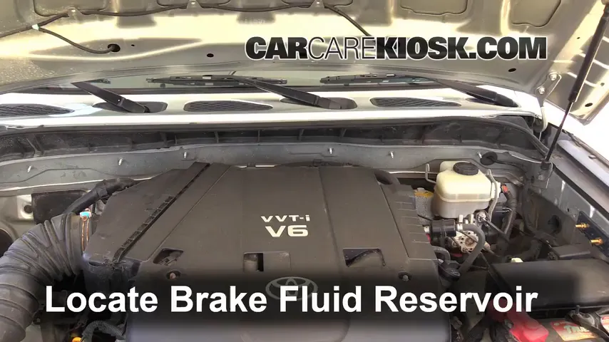 2008 Toyota FJ Cruiser 4.0L V6 Brake Fluid
